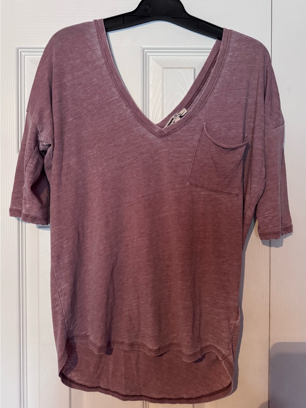 Relaxed V-Neck Pocket Tee - Dusty Mauve